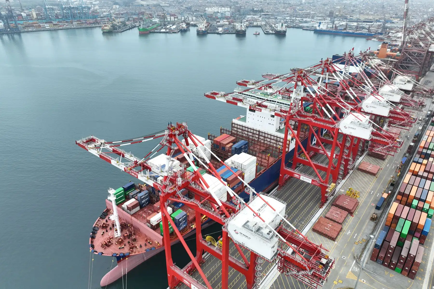 Llegada del buque portacontendores APL “Fullerton”, procedente de Singapur, al Muelle Sur del Callao, el buque con mayor capacidad que ha llegado a un puerto peruano hasta la fecha. Foto: ANDINA/Connie Calderon