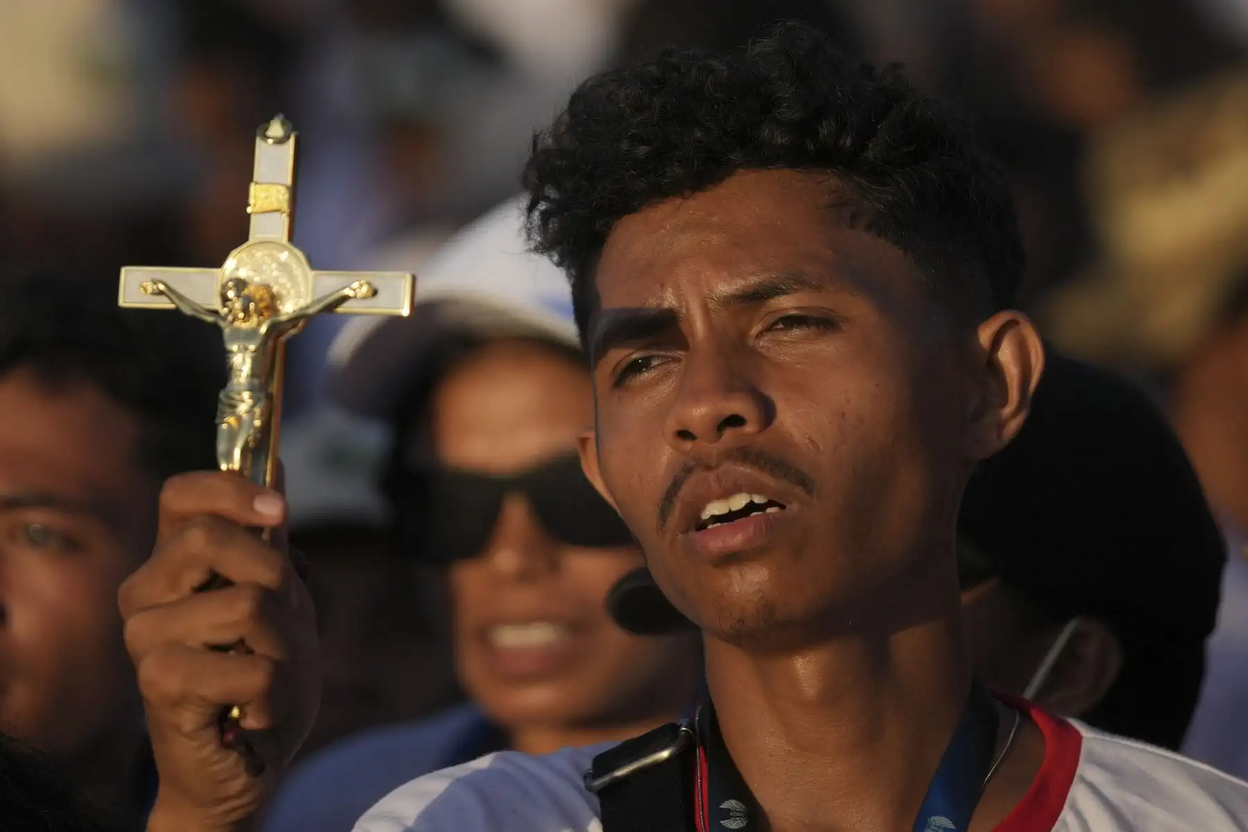 El papa terminará este martes su visita a Timor Oriental con un encuentro con jóvenes para después volar a Singapur, última etapa de su gira por Asia y Oceanía. Foto: AFP
