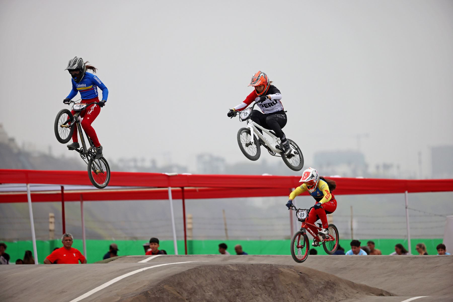 Micaela Ramírez condujo al Perú al éxito internacional en BMX Racing