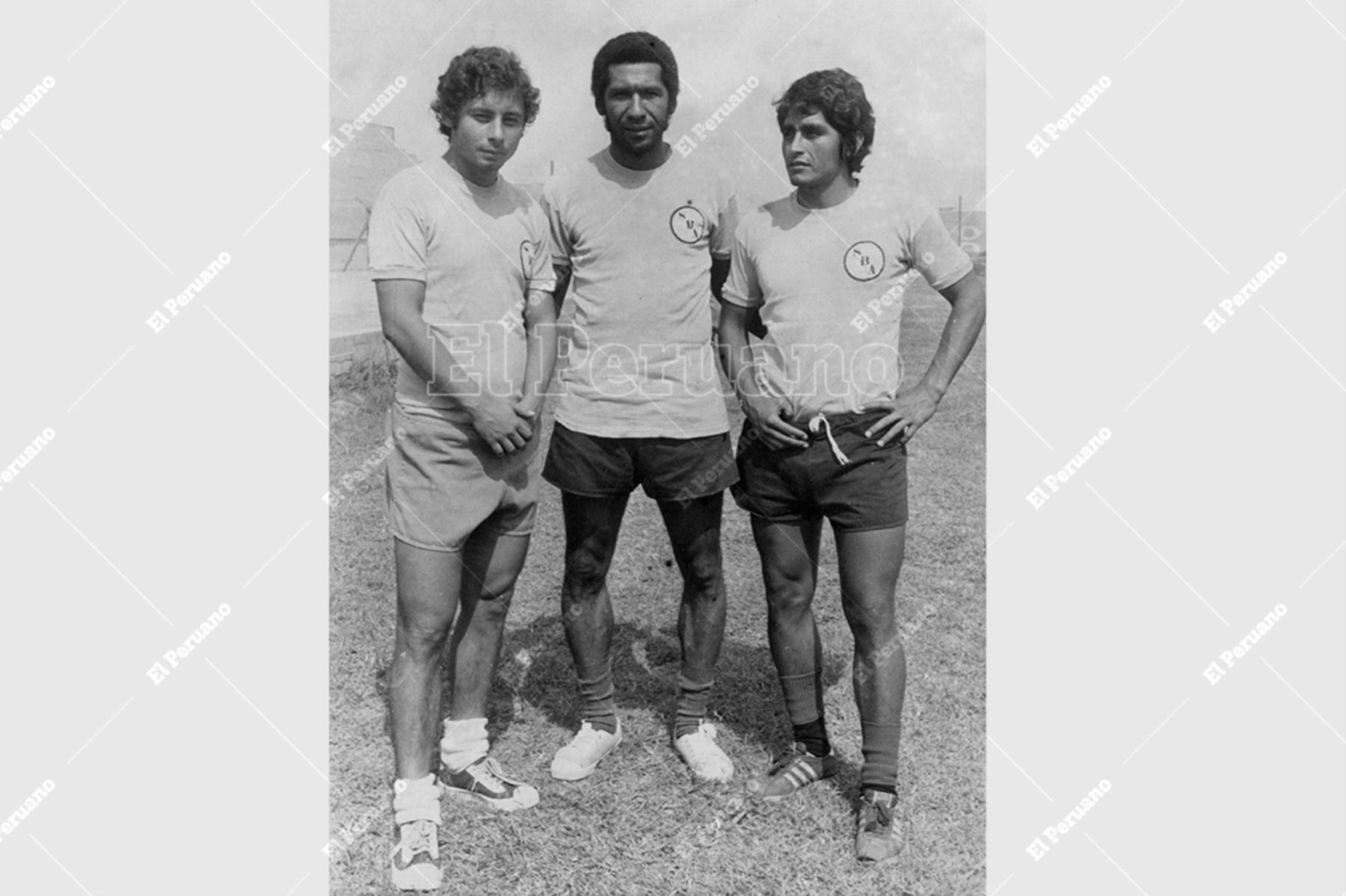 Callao - 17 marzo 1974 / Roberto Chale, Julio Meléndez y Hernán Castañeda durante los entrenamientos del Sport Boys. Foto: Archivo Histórico de El Peruano