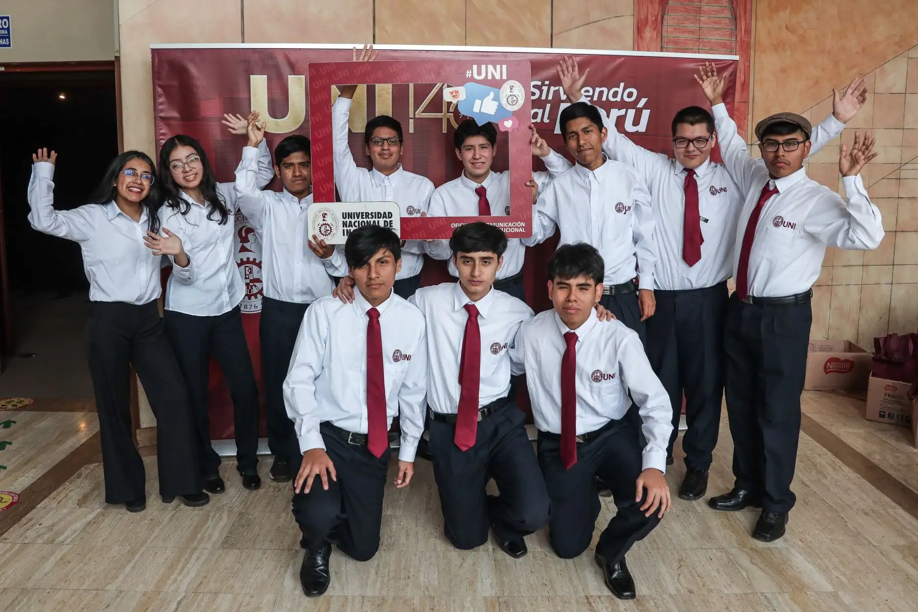 Ellos son los jóvenes peruanos que alcanzaron los primeros puestos del examen de admisión 2024-2 de la Universidad Nacional de Ingeniería (UNI). Foto: ANDINA/ Connie Calderon
