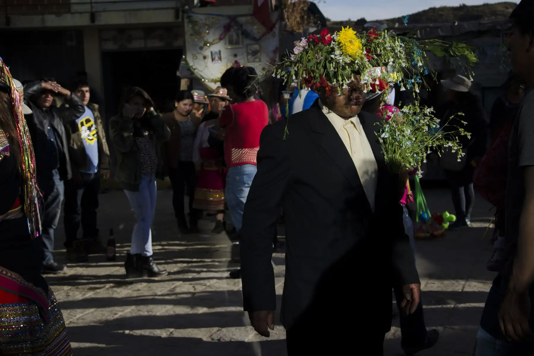 Ritos y tradiciones de un pueblo llamado Ispacas, en Arequipa. Un lugar pequeño, en donde varias parejas de la zona se casan de forma particular durante casi siete días, y que de alguna manera simboliza la idea abstracta que el hombre ha creado para poder tener nexo con cierta trascendencia: el amor. Foto: Cortesía: Edson Canaza