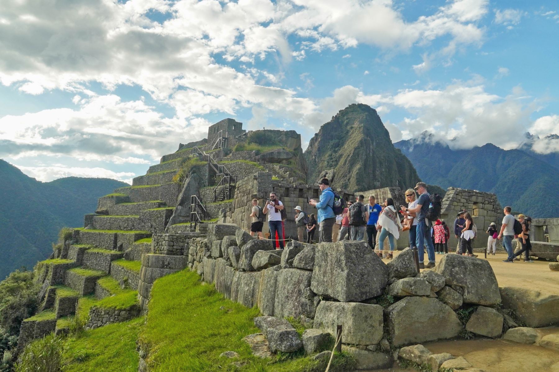 Más de 133,000 personas visitaron Machu Picchu entre el 3 al 27 de agosto. De este total, cerca de 114,000 lo hicieron tras adquirir su entrada en la nueva plataforma digital del Estado, destacó el Ministerio de Cultura. ANDINA/Difusión