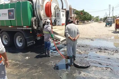 En Piura, estos trabajos se ejecutaron con el apoyo de cuatro hidrojets del OTASS, que sirvieron para limpiar 110.50 kilómetros de redes de alcantarillado.