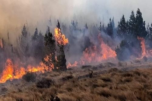 Alcalde de Incahuasi, Jesús Vilcabana Manayay, pidió a la población que se encuentra en las cercanías evacuar el área de inmediato Vilcabana Manayay pidió a la población que se encuentra en las cercanías evacuar el área de inmediato.