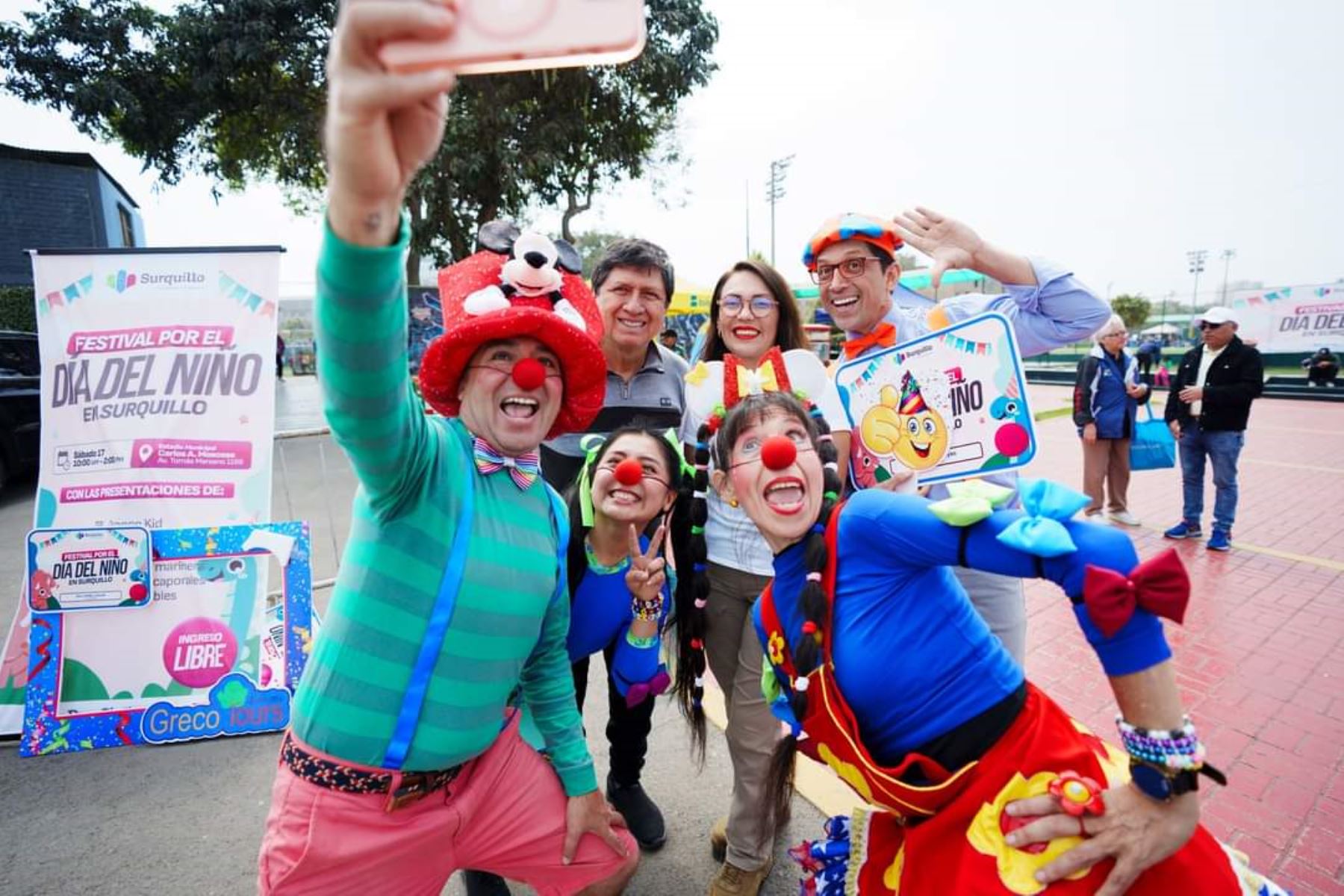 Shows artísticos de danzas y talleres interactivos en festival en Surquillo