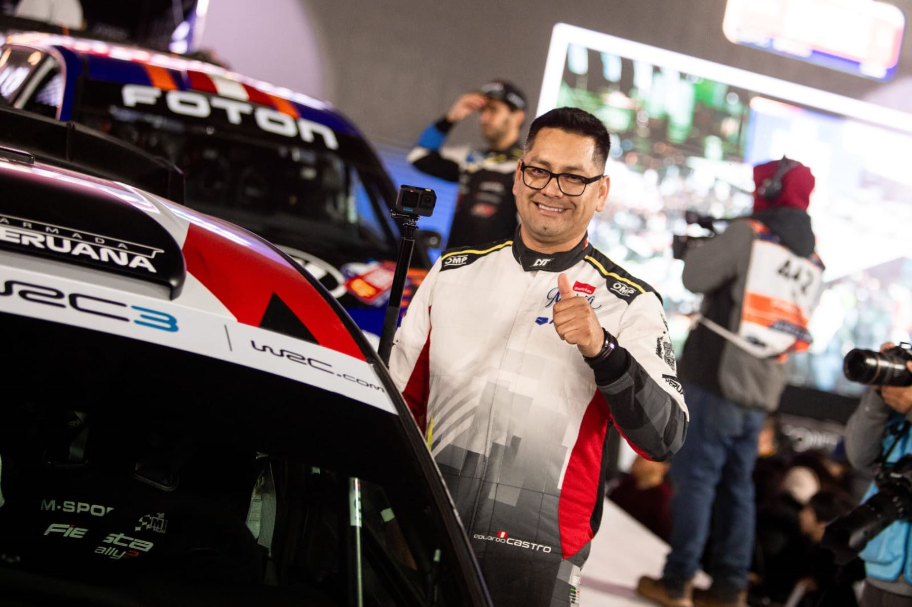 Eduardo Castro Yangali se alista para participar en una de las etapas del Rally Mundial, que se efectuará en Chile con su auto Ford Fiesta.