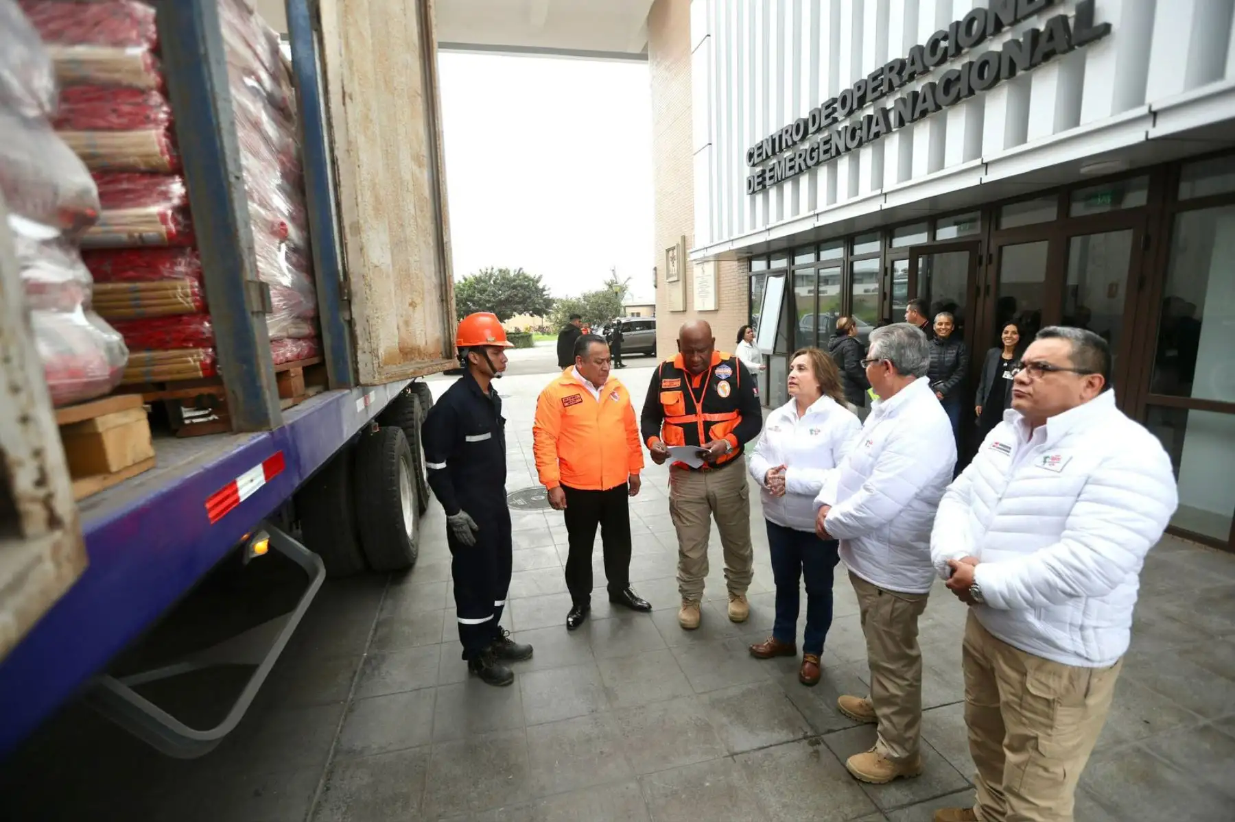 Reunión de estado situacional para el control de los incendios forestales. 
Foto: ANDINA/ Prensa Presidencia