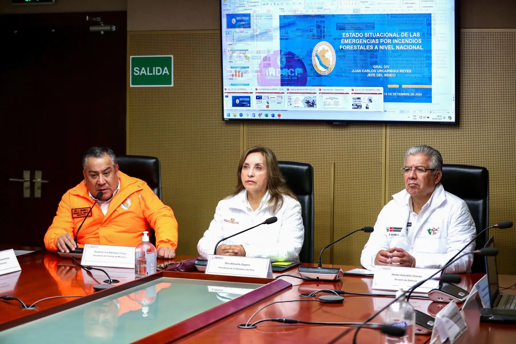Reunión de estado situacional para el control de los incendios forestales. 
Foto: ANDINA/ Prensa Presidencia