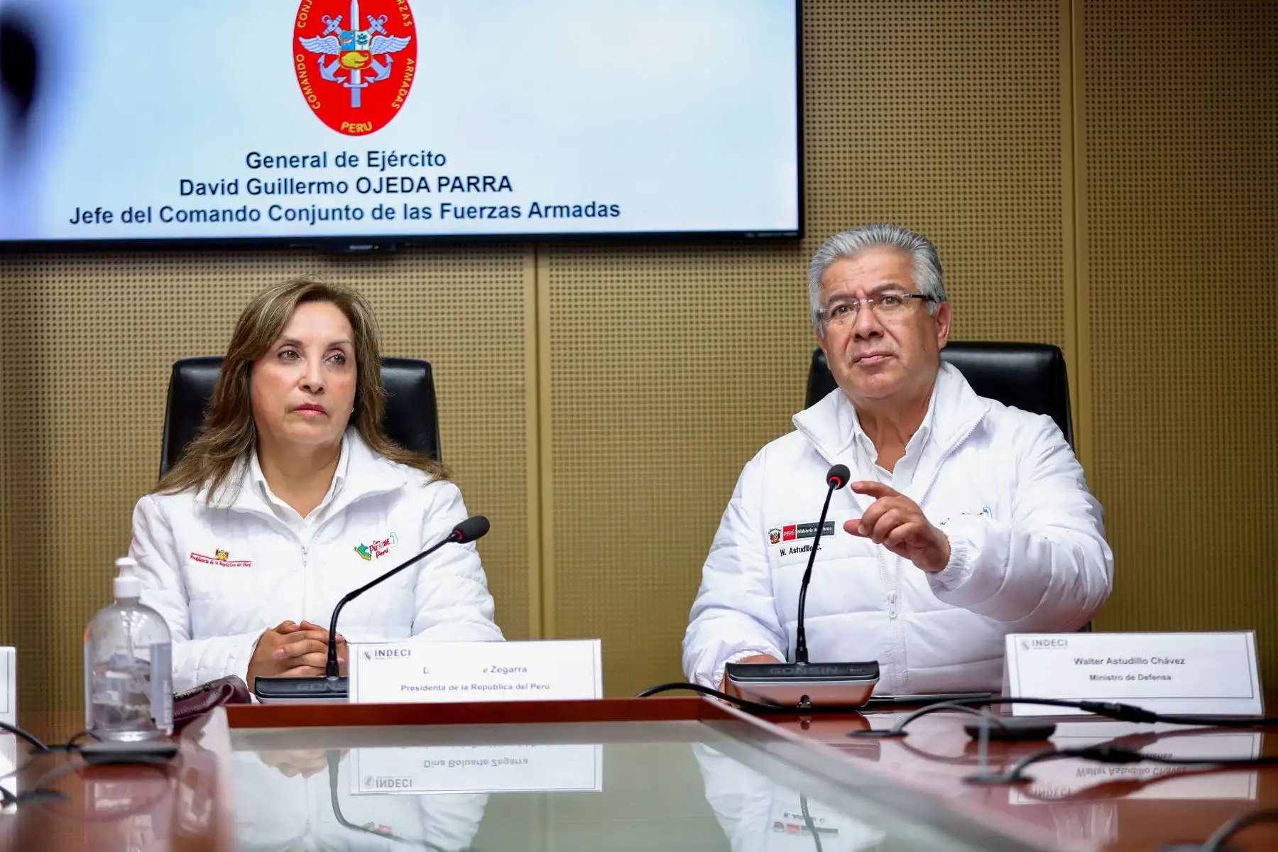 Reunión de estado situacional para el control de los incendios forestales. 
Foto: ANDINA/ Prensa Presidencia