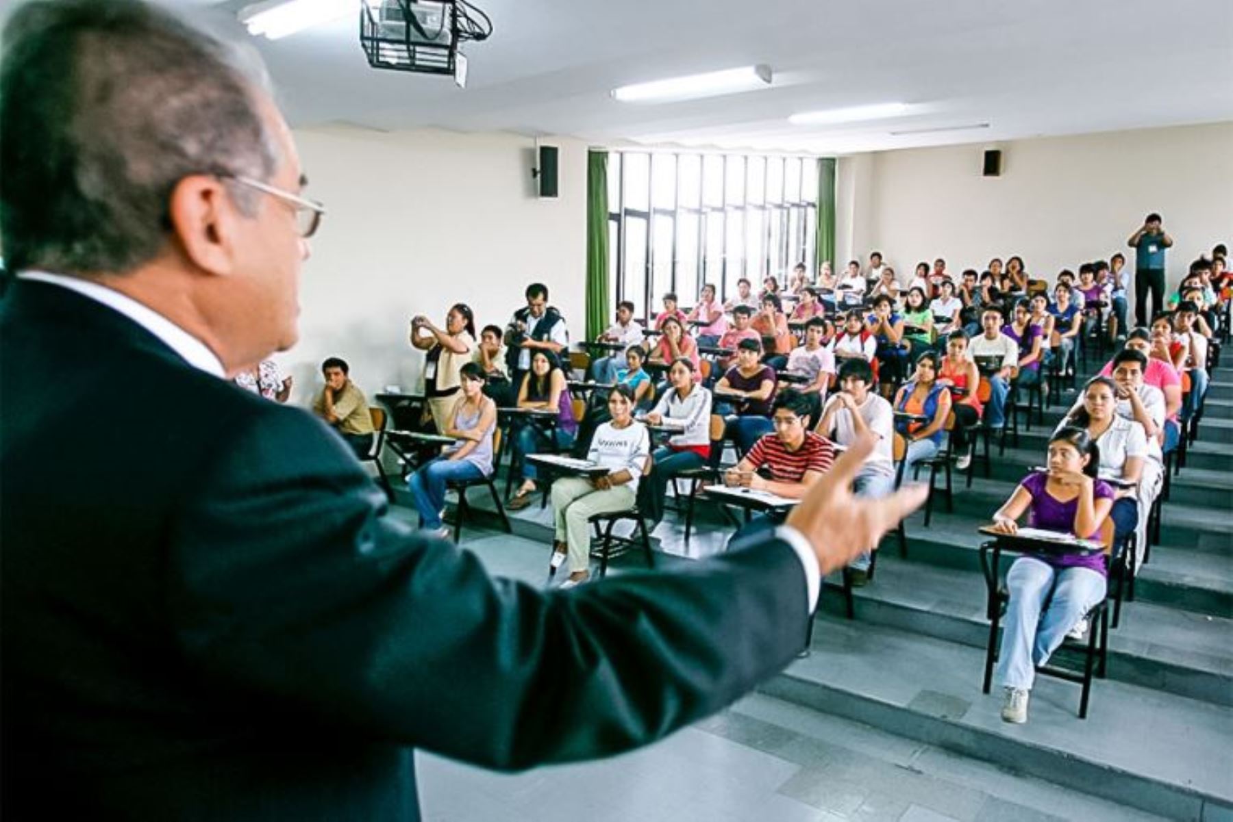 Gobierno cumple con incrementar remuneraciones de docentes universitarios hasta S/ 800. Foto: ANDINA/Difusión.