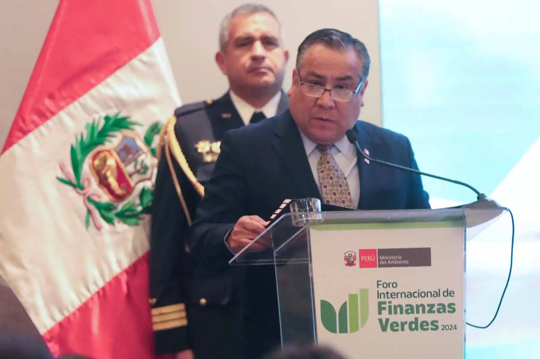 Se inauguró el Primer Foro Internacional de Finanzas Verdes. En el acto inaugural estuvieron presentes el presidente del Consejo de Ministros, Gustavo Adrianzén, el ministro del Ambiente, Juan Carlos Castro, y el ministro de Economía y Finanzas, José Arista. Foto: ANDINA / Lino Chipana