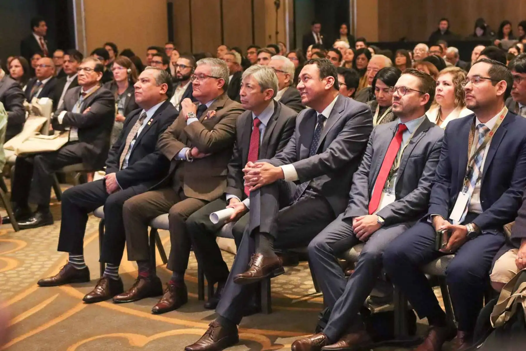 Se inauguró el Primer Foro Internacional de Finanzas Verdes. En el acto inaugural estuvieron presentes el presidente del Consejo de Ministros, Gustavo Adrianzén, el ministro del Ambiente, Juan Carlos Castro, y el ministro de Economía y Finanzas, José Arista. Foto: ANDINA / Lino Chipana