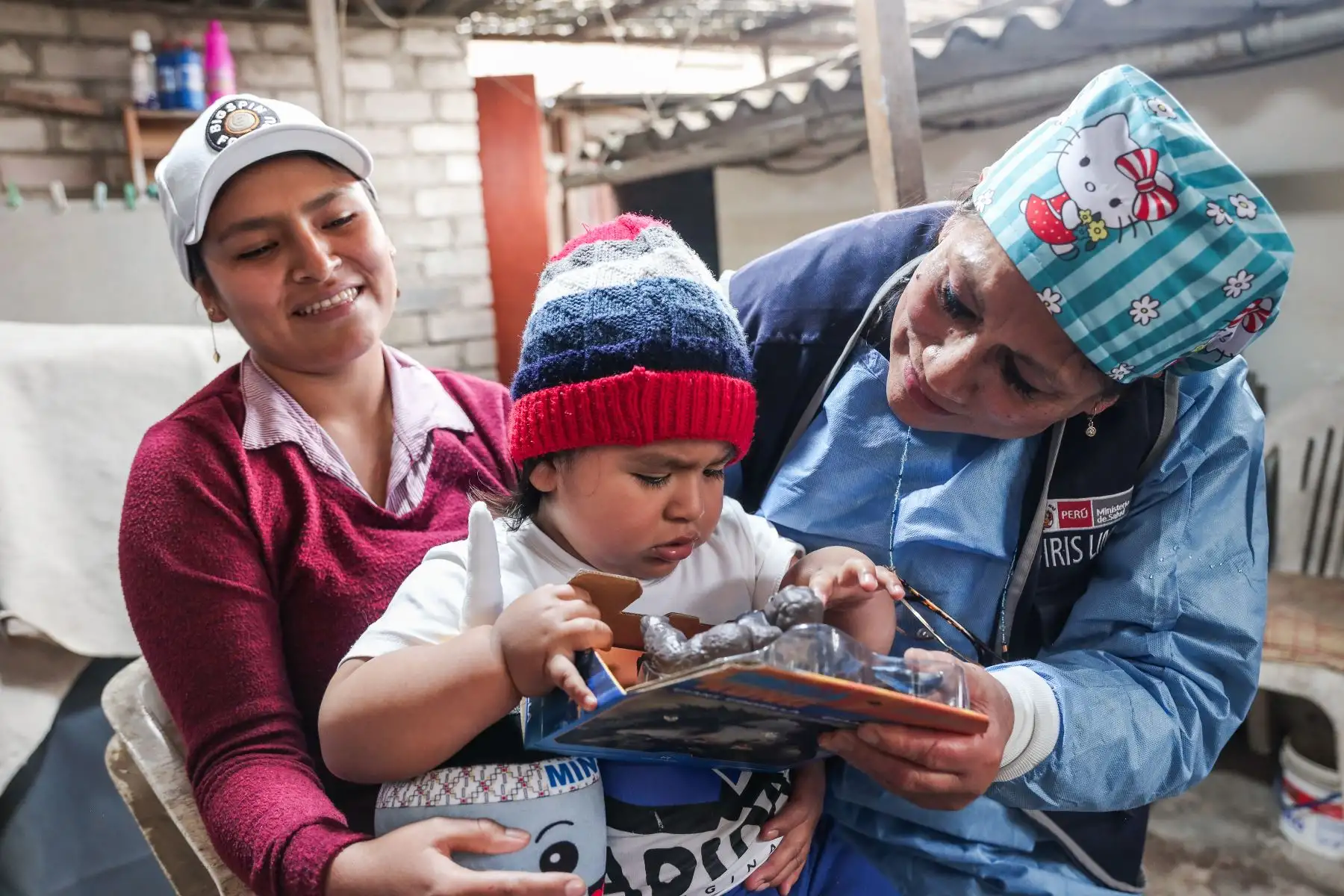 El Ministerio de Salud inauguró el “Barrido nacional de vacunación contra el sarampión”, campaña realizada en el distrito de Villa María del Triunfo con el objetivo de proteger a más de 2.8 millones de niños. La ceremonia contó con la presencia del ministro de Salud, César Vásquez. Foto: ANDINA/ Connie Calderon
