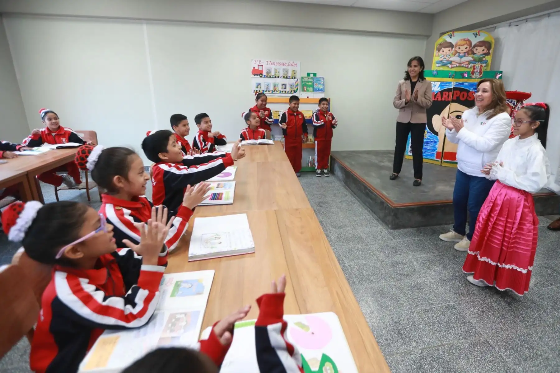 Presidenta Dina Boluarte, inaugura la decimocuarta Escuela Bicentenario; la I. E. 3080 Perú-Canadá ubicada en el distrito de Los Olivos. Foto: ANDINA/Prensa Presidencia