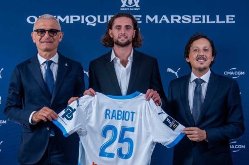 Adrien Rabiot es presentado oficialmente por el Olympique de Marsella de la primera división de Francia.