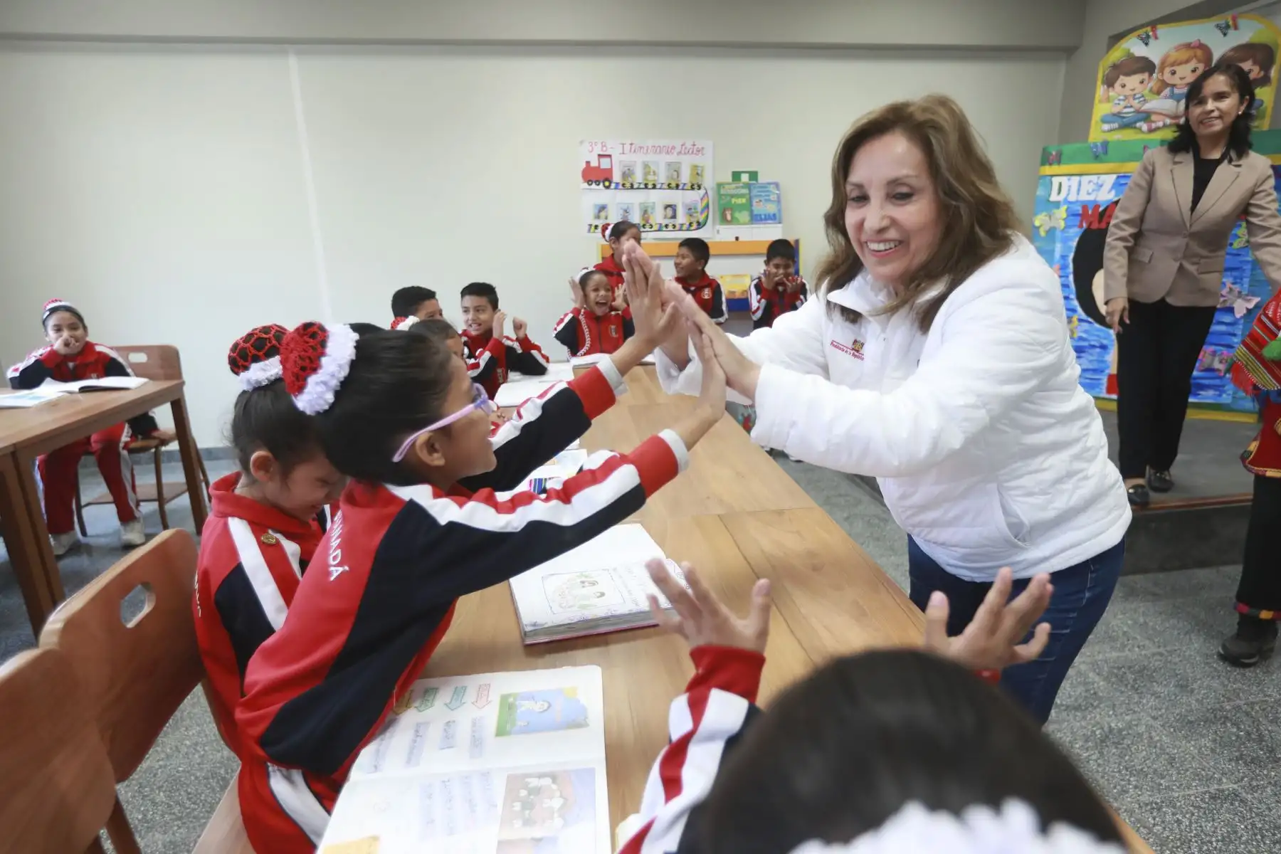 Presidenta Dina Boluarte, inaugura la decimocuarta Escuela Bicentenario; la I. E. 3080 Perú-Canadá ubicada en el distrito de Los Olivos. Foto: ANDINA/Prensa Presidencia