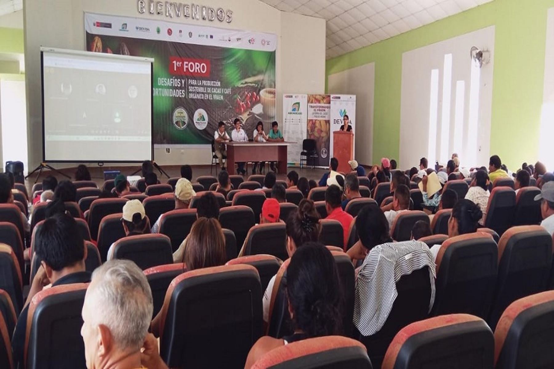 Se desarrolló el I Foro “Desafíos y Oportunidades para la Producción Sostenible de Cacao y Café Orgánico en el VRAEM. Cortesía