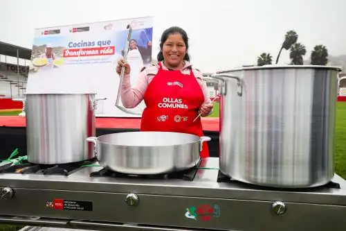 Ollas comunes y comedores de Carabayllo mejoran sus servicios con nuevos kits de cocina. Foto: ANDINA/Difusión