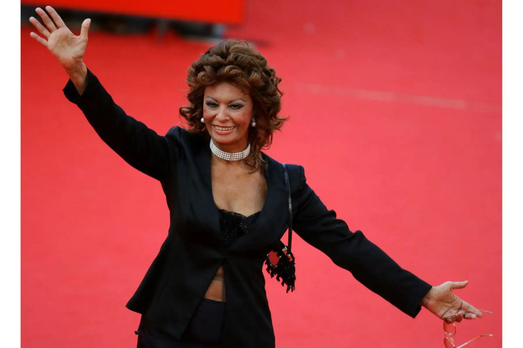 "Sophia Loren, el mito cumple 90 años", título Il Corriere, mientras que el diario romano Il Messaggero rendía homenaje al "ícono (inesperado) de los derechos de las mujeres". Foto: ANDINA/Difusión