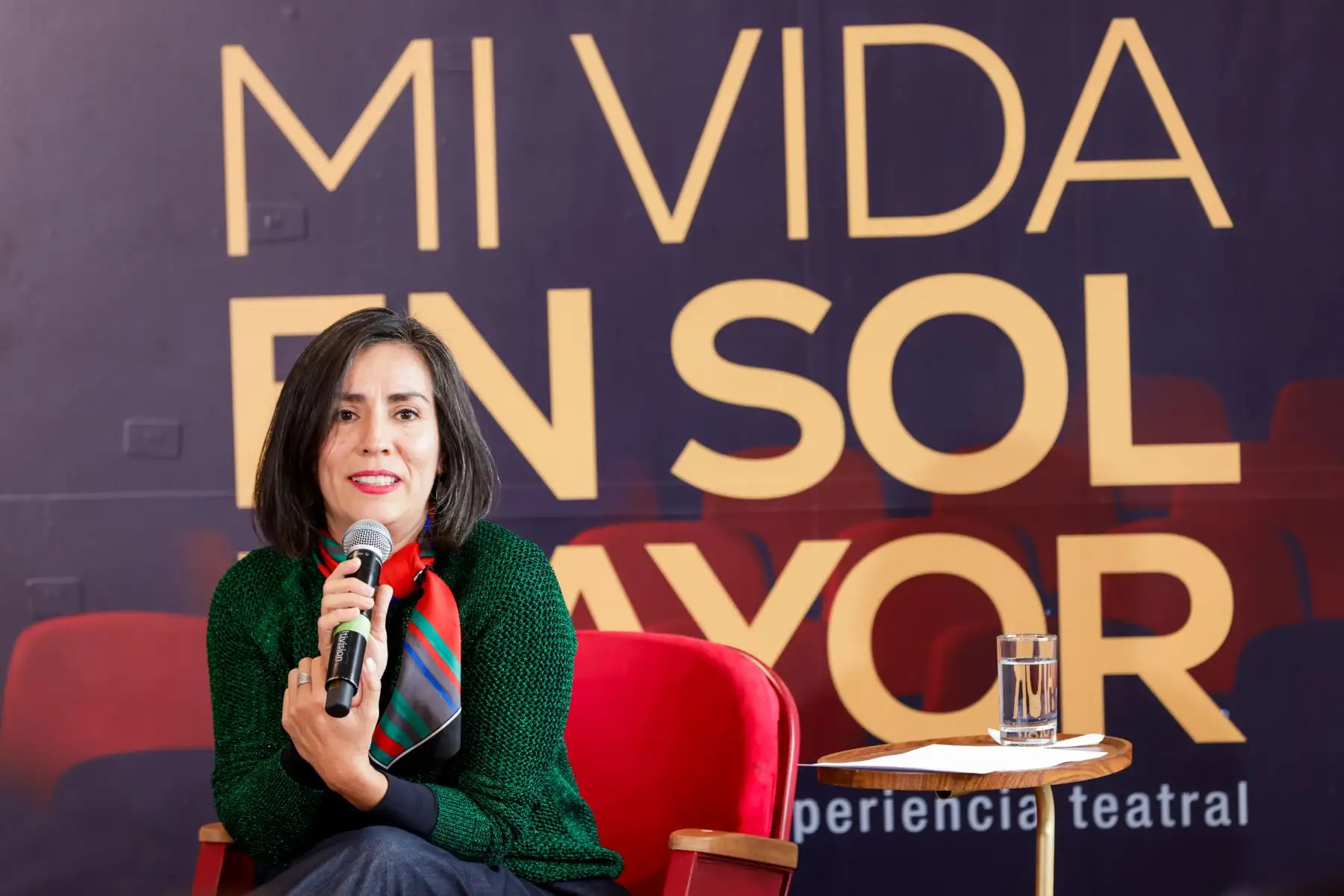A través de una conferencia de prensa, el cantante Gianmarco presentó al público su reciente show teatral denominado "Mi vida en sol mayor", bajo la dirección de Vanessa Vizcarra, en el que revivirá los momentos más importantes de su vida personal y profesional, en 14 funciones del 24 de octubre al 10 de noviembre en “La Cúpula de las Artes” de Surco. Foto: ANDINA/Luis Iparraguirre