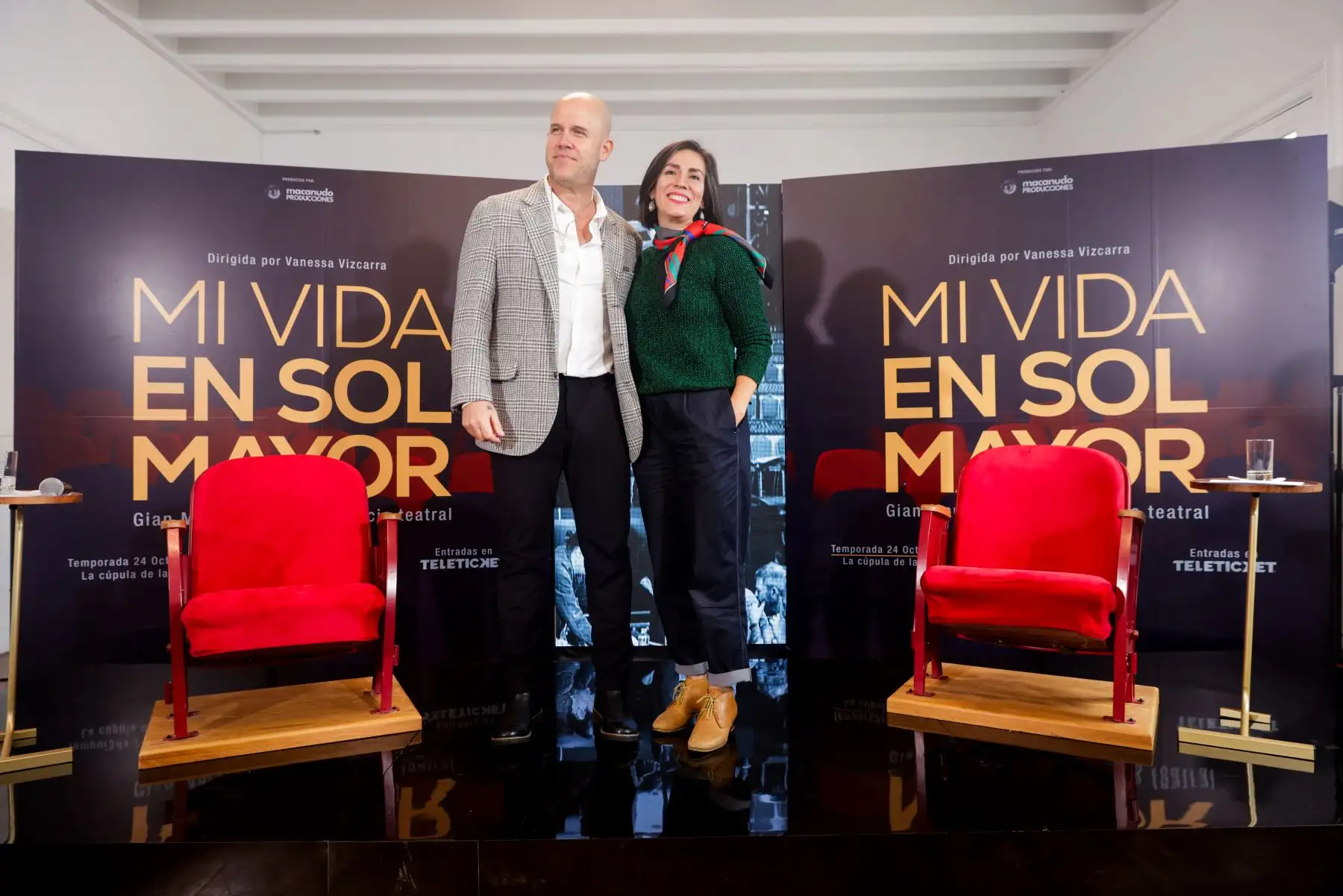 A través de una conferencia de prensa, el cantante Gianmarco presentó al público su reciente show teatral denominado "Mi vida en sol mayor", bajo la dirección de Vanessa Vizcarra, en el que revivirá los momentos más importantes de su vida personal y profesional, en 14 funciones del 24 de octubre al 10 de noviembre en “La Cúpula de las Artes” de Surco. Foto: ANDINA/Luis Iparraguirre