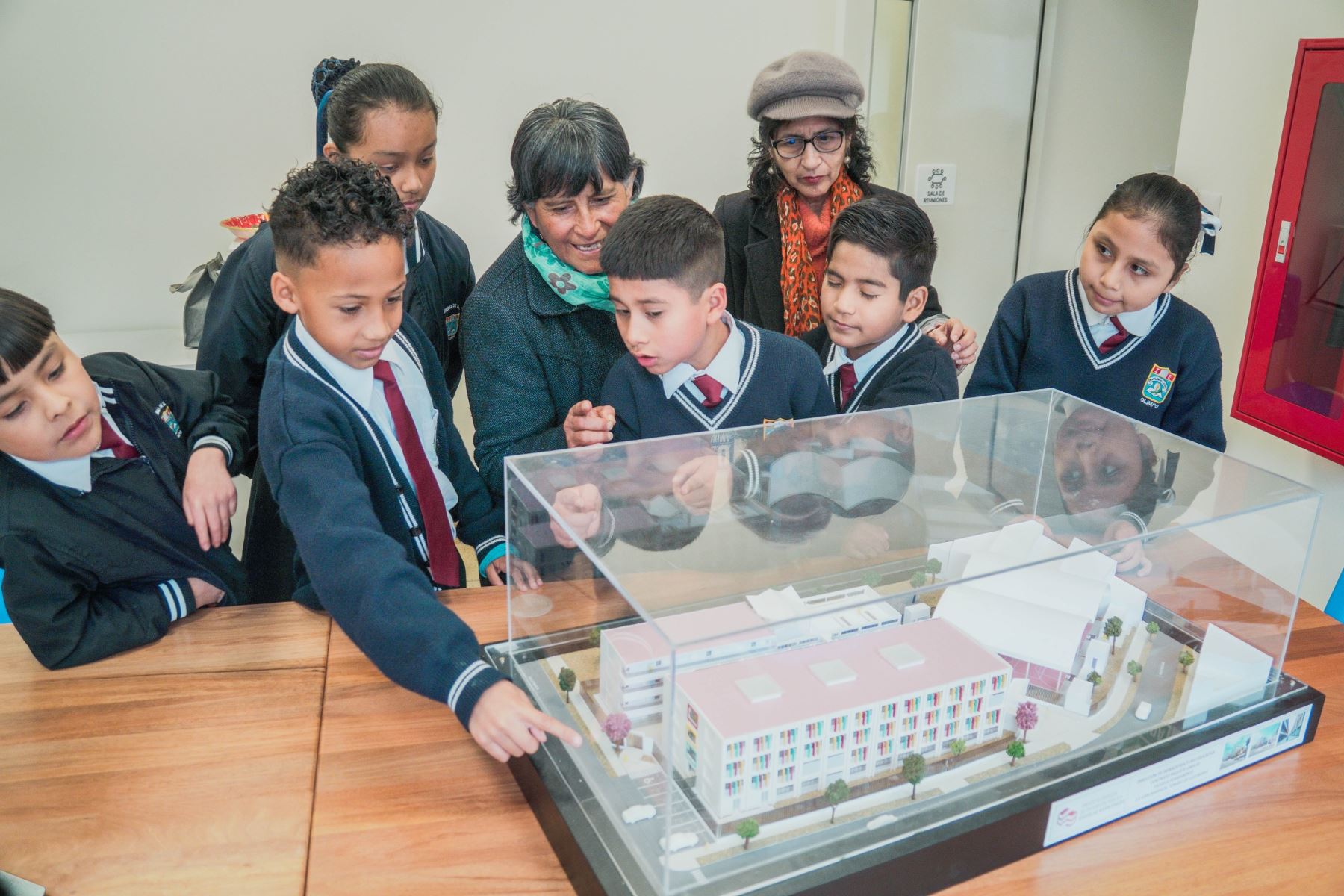 Escuela Bicentenario de Ate utilizará sistema de alarma antirrobo diseñado por estudiantes. Foto: ANDINA/Difusión