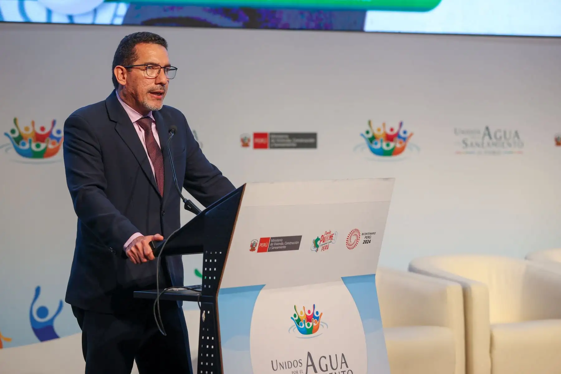 El viceministro de Construcción y Saneamiento, Christian Barrantes, participó en la clausura del Segundo Foro "Unidos por el Agua y Saneamiento", evento que reunió a los tres niveles del Gobierno por el cierre de brechas de acceso al agua potable y saneamiento Foto: ANDINA/MVCS