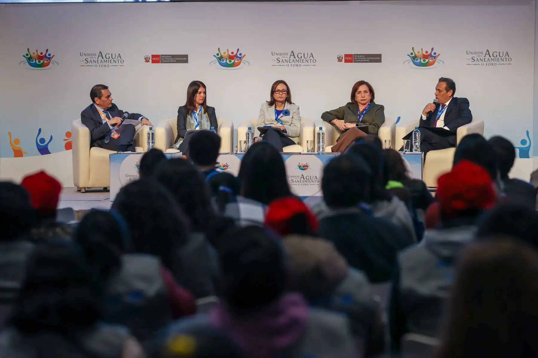 El viceministro de Construcción y Saneamiento, Christian Barrantes, participó en la clausura del Segundo Foro "Unidos por el Agua y Saneamiento", evento que reunió a los tres niveles del Gobierno por el cierre de brechas de acceso al agua potable y saneamiento Foto: ANDINA/MVCS