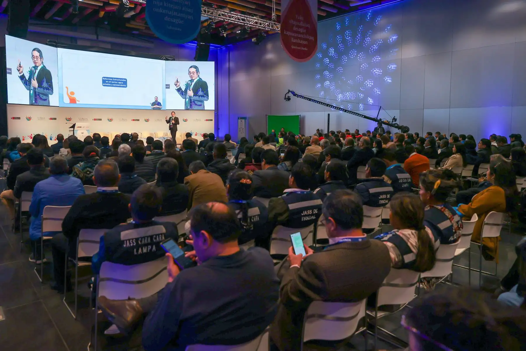 El viceministro de Construcción y Saneamiento, Christian Barrantes, participó en la clausura del Segundo Foro "Unidos por el Agua y Saneamiento", evento que reunió a los tres niveles del Gobierno por el cierre de brechas de acceso al agua potable y saneamiento Foto: ANDINA/MVCS