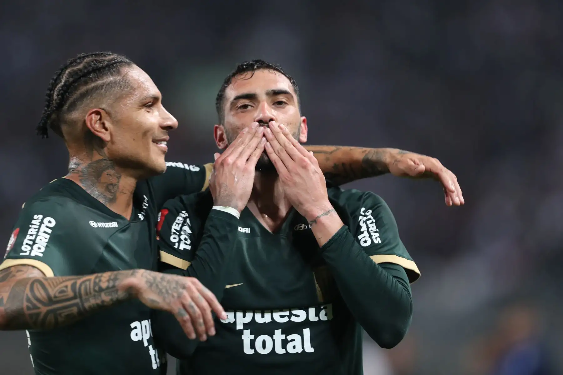 El jugador Juan Pablo Freytes  de Alianza Lima celebra su gol anotado ante Sport Boys por la fecha 12 del Torneo Clausura 2024 en el Estadio Nacional. Foto: ANDINA/ Lino Chipana