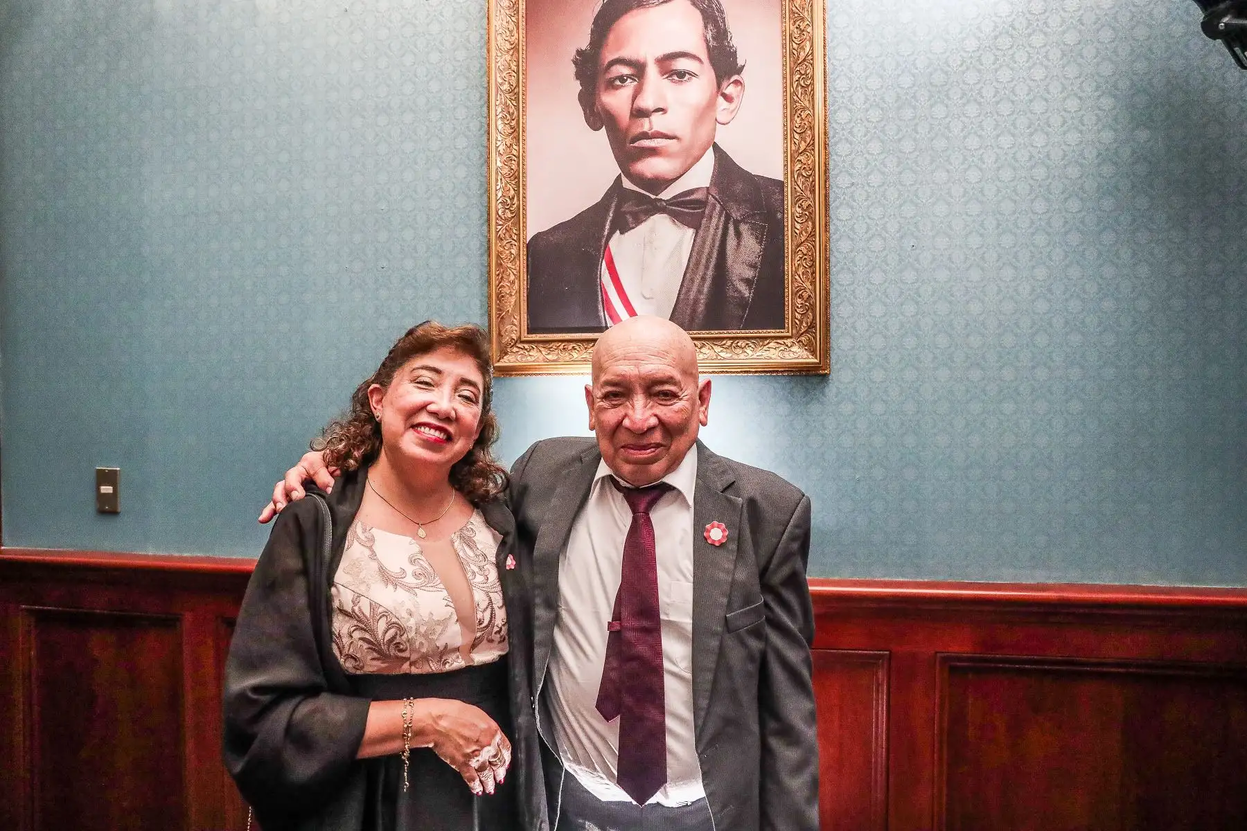 Familiares del ilustre compositor afroperuano de la música del Himno Nacional, José Bernardo Alzedo, asisten a la inauguración "Sala histórica del Himno Nacional del Perú en el Teatro Segura. Foto: ANDINA/ Connie Calderon