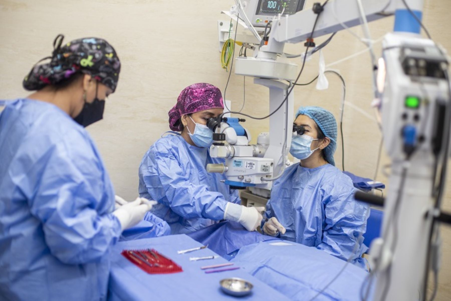 Hospital Perú del Seguro Social de Salud (EsSalud) ha iniciado cirugías de cataratas y endoscopías en la regiones Cajamarca y La Libertad como parte de su campaña social y atención a los asegurados.