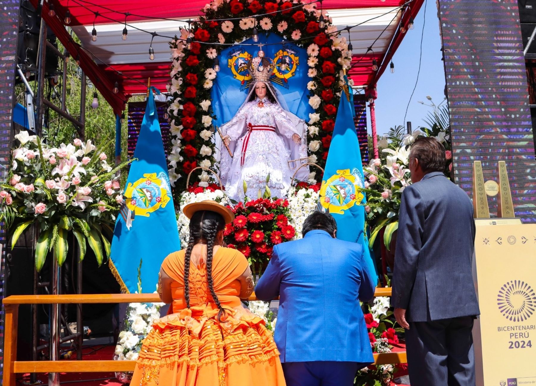 La ciudad de Juliaca, en Puno, rindió homenaje a su patrona la Virgen de La Merced con fervor y tradición folclórica. En el pasacalle participaron 40 conjuntos de danzantes. Foto: Alberto Alejo