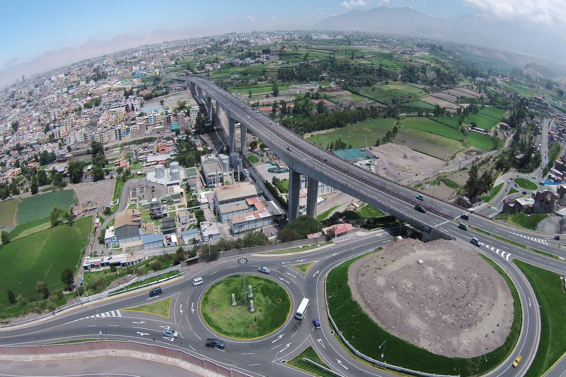 Infraestructura vial construida bajo el mecanismo de Obras por Impuestos. ANDINA/Difusión