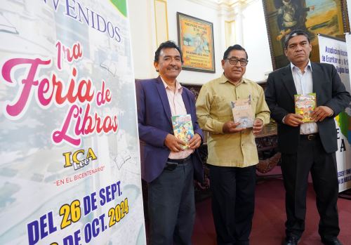 Feria del Libro "Ica lee en el bicentenario" se inauguró hoy y durante esta actividad cultural participarán más de 30 escritores. Foto: Genry Bautista