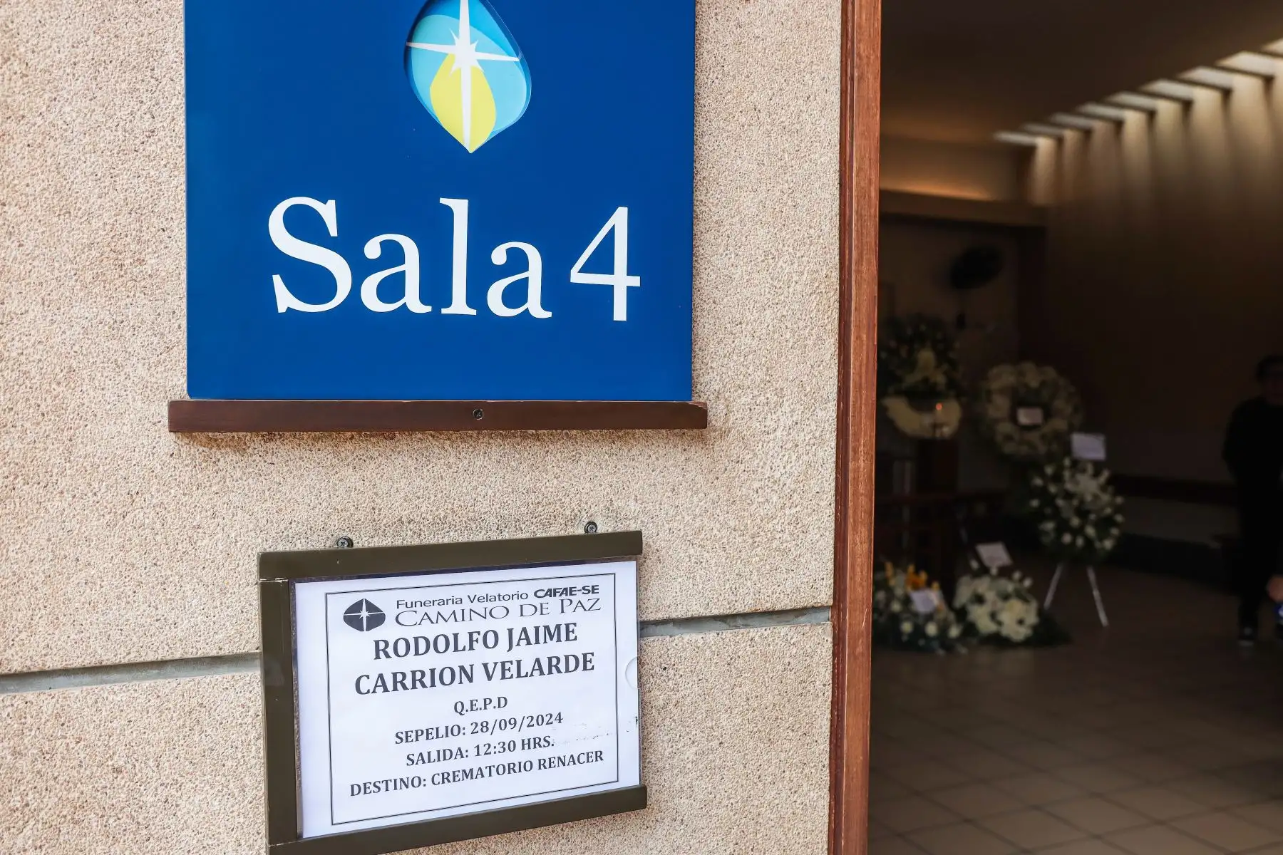Los restos del actor y comediante Rodolfo Carrión "Felpudini" se están velando en la funeraria velatorio Camino De Paz CAFAE, hasta el día de mañana 28 de setiembre, para luego ser trasladados al Crematorio "Renacer"  pasando el mediodía.  Foto: ANDINA/ Connie Calderon