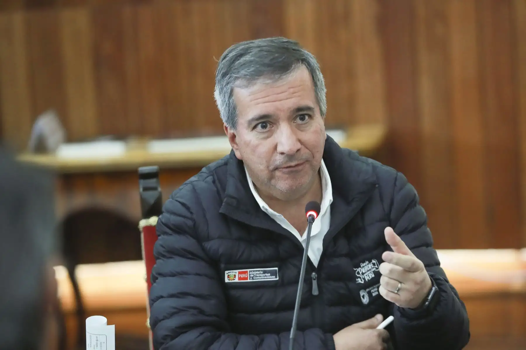 Desde Palacio de Gobierno, la presidenta de la República, Dina Ercilia Boluarte Zegarra, participó en una reunión de trabajo con los alcaldes distritales de Miraflores y Breña para coordinar acciones que permitan fortalecer la lucha contra la inseguridad ciudadana. Foto: ANDINA/Presidencia