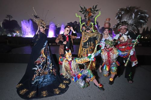 Ceremonia especial por el Día Mundial del Turismo en el Circuito Mágico del Agua