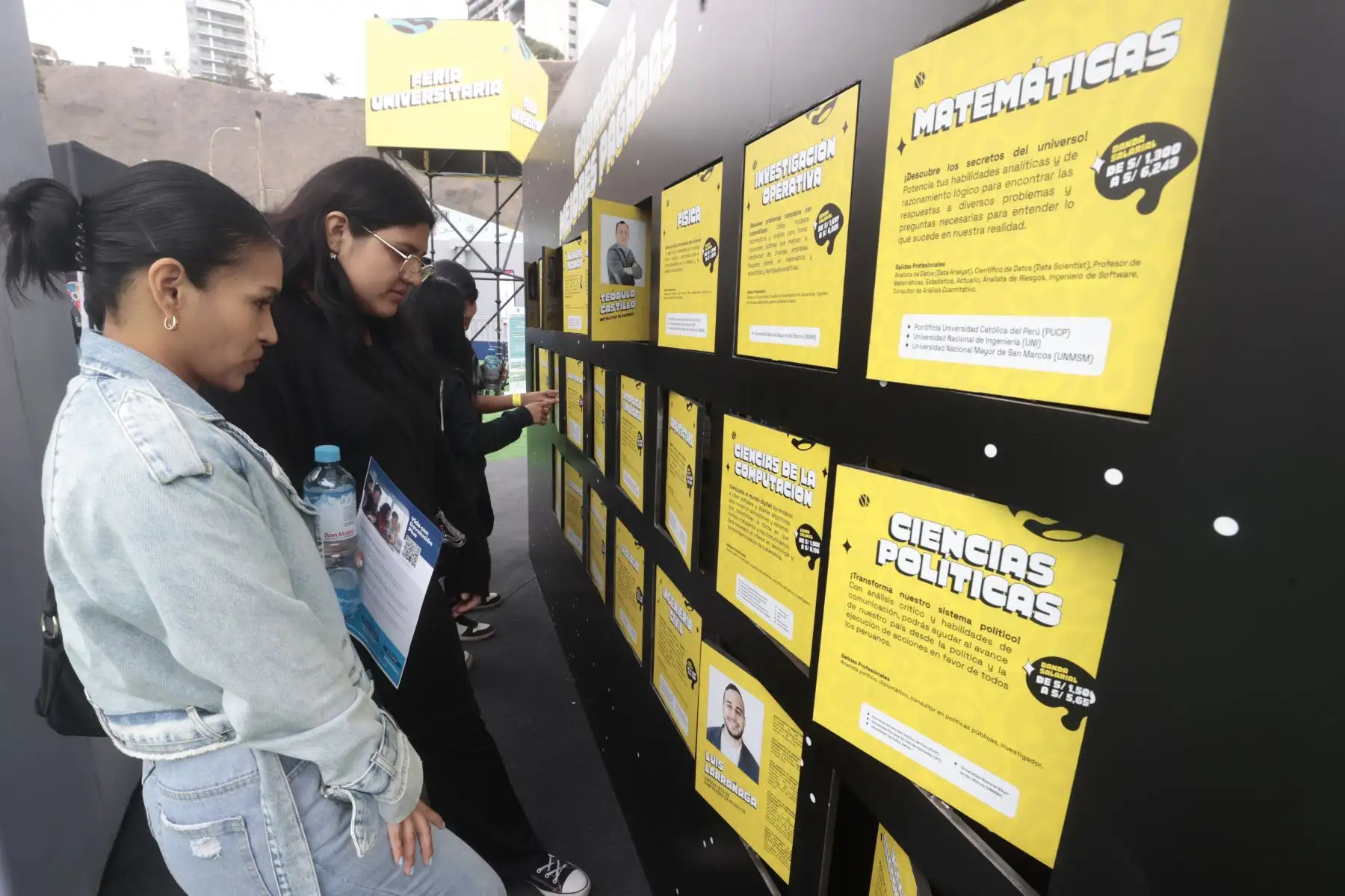 Cubre el "Comet Fest", el evento de orientación vocacional presencial y virtual más grande del Perú y Latinoamérica, que conecta a estudiantes de 3°, 4° y 5°de secundaria con las carreras y oportunidades de educación superior en el país y en el exterior. Explanada de la playa Agua Dulce. Foto: ANDINA/ Vidal Tarqui