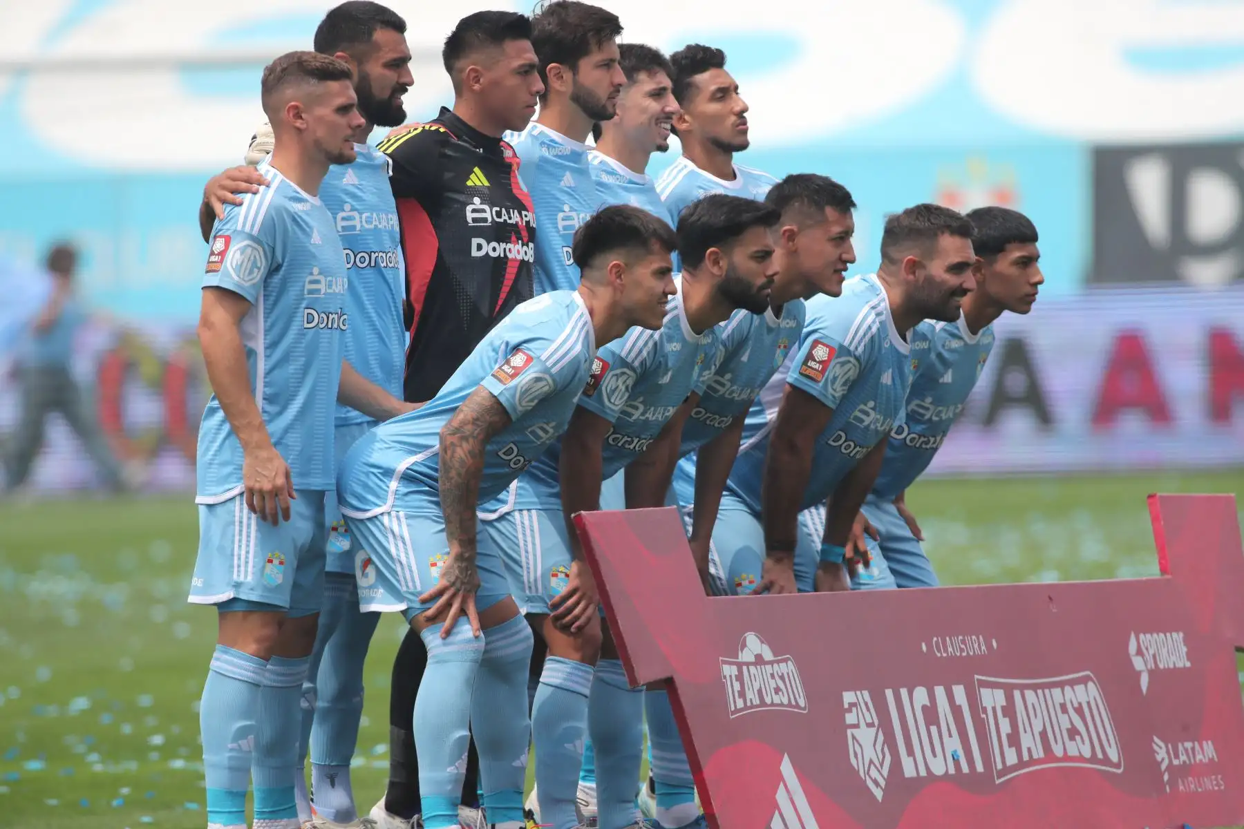 Jugadores de Sporting Cristal  se enfrentan a   Cesar Vallejo por la fecha 13 del Torneo Clausura 2024 en el estadio Alberto Gallardo
 Foto: ANDINA/ Lino Chipana