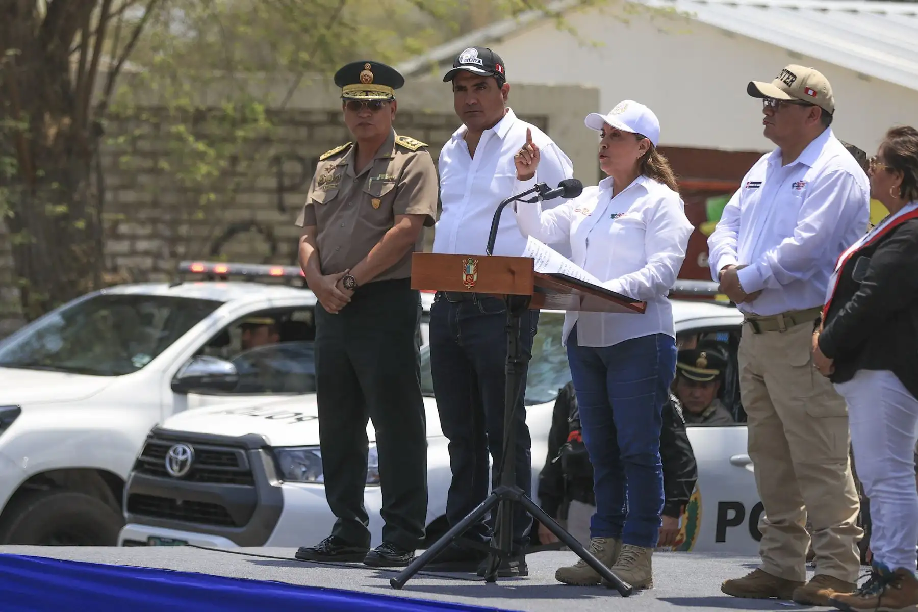 La presidenta de la república, Dina Boluarte, participa en la ceremonia la entrega de 120 camionetas a comisarías de la Primera Macro Región Policial Piura.
Foto: ANDINA/Prensa Presidencia
