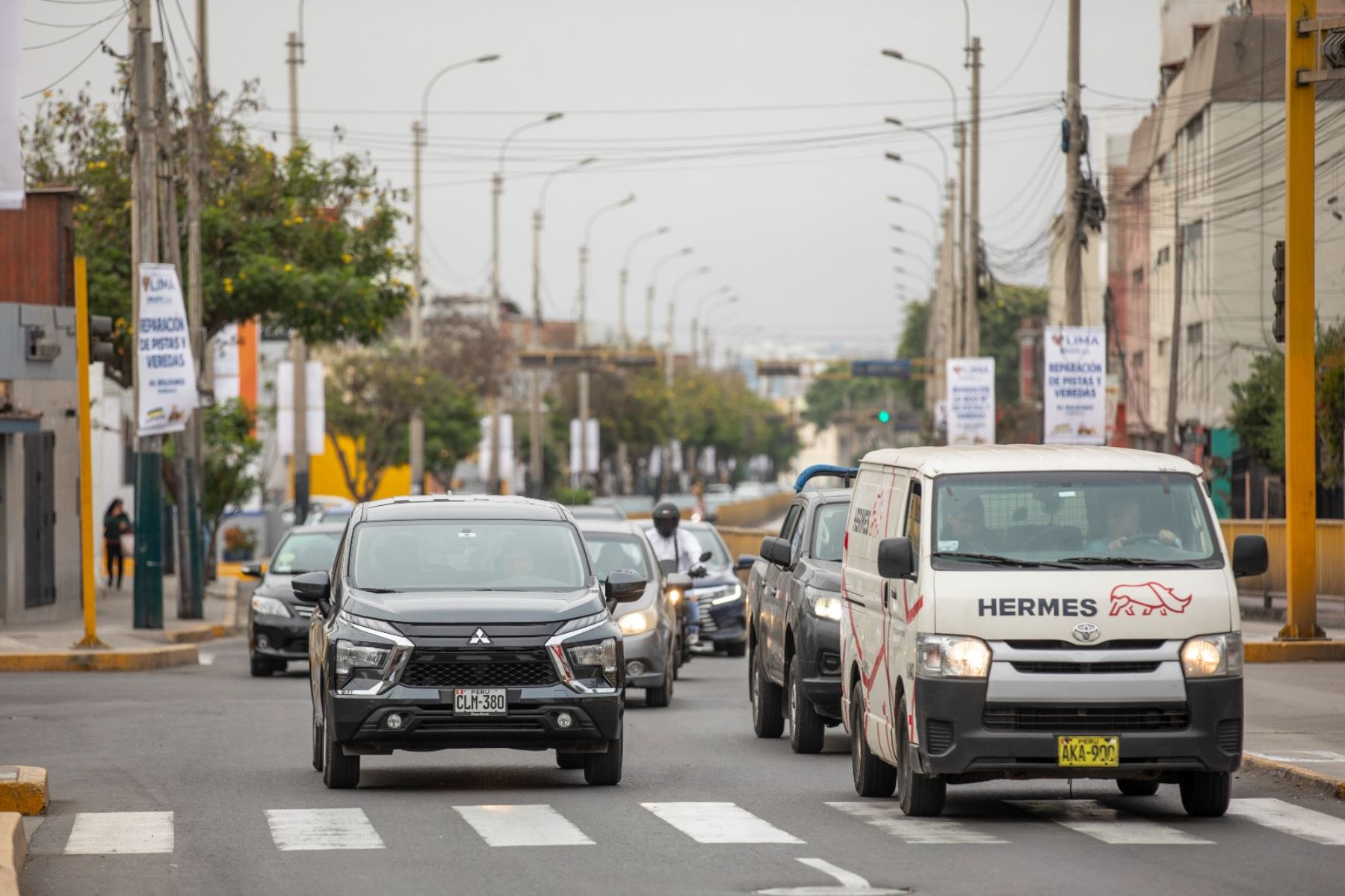 En la primera etapa, del 21 al 31 de octubre, el desvío de sentido sur - norte será por el jirón Salaverry, luego por la av. Lima y terminará en el jirón Heraud. Mientras que el desvío de sentido oeste-este será por el jirón García, luego por el jirón Caraz y terminará en la av. Pazos.