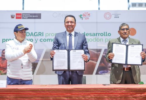 Gobierno y sector privado firman convenio para impulsar la producción del algodón textil de calidad