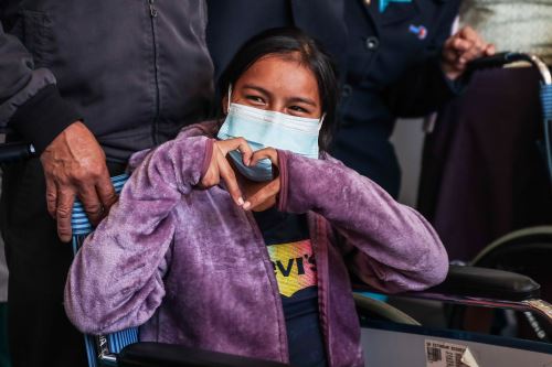 En esta fecha especial, el Instituto Nacional de Salud del Niño-San Borja brinda un reconocimiento a los más de 500 médicos que a diario se enfrentan a casos quirúrgicos complejos y de trasplante, como el de Irma; pero que con destreza y experiencia logran devolver esperanza a miles de niños y adolescentes de todo el país.