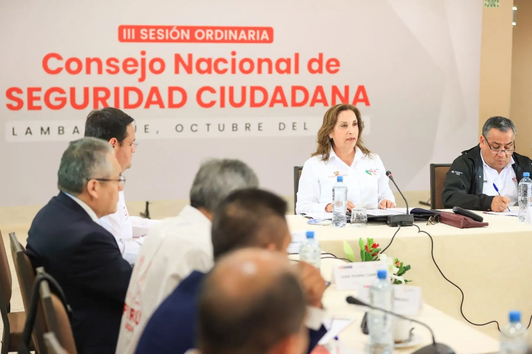 La presidenta de la república, Dina Boluarte, lidera la tercera sesión ordinaria del Consejo Nacional de Seguridad Ciudadana, que se desarrolla en la ciudad de Chiclayo, Lambayeque.


 Foto: ANDINA/Prensa Presidencia