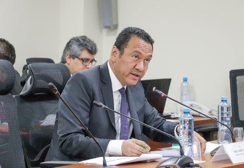 Ministro de Desarrollo Agrario y Riego, Ángel Manero, expuso ante la Comisión de Presupuesto del Congreso, los recursos que se destinarán a su sector para el 2025. Foto: ANDINA/difusión.