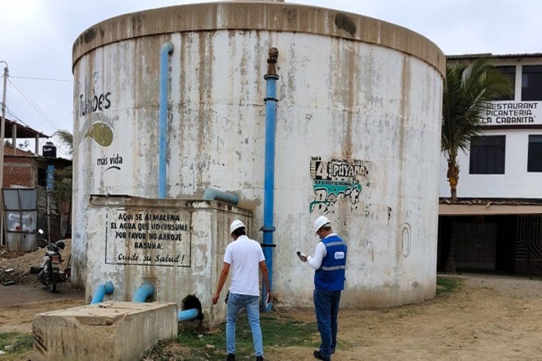 Sunass impuso a la Unidad Ejecutora Agua Tumbes nueve medidas correctivas al detectar graves irregularidades en en el mantenimiento e higiene del agua almacenada.