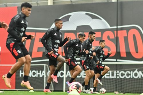 Perú se prepara para los partidos contra Uruguay y Brasil por las Eliminatorias