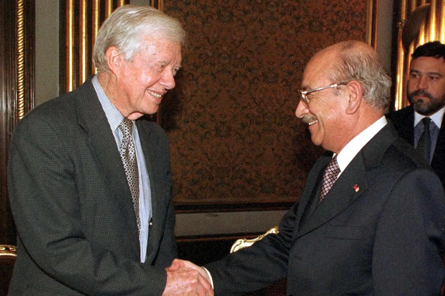El demócrata,que dirigió Estados Unidos entre 1977 y 1981, celebró su cumpleaños en Plains, su ciudad natal en el estado de Georgia. Aquí con el expresidente peruano Valentín Paniagua en Palacio de Gobierno, el 6 de abril de 2001 en Lima, Perú. Foto: AFP